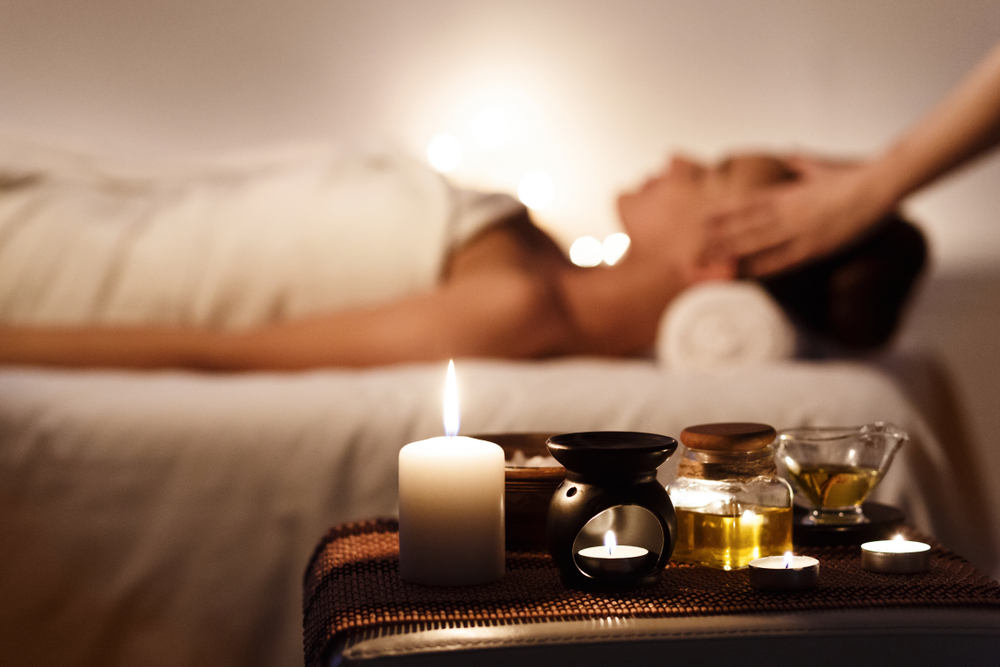 Thai Aroma Massage with essential oils